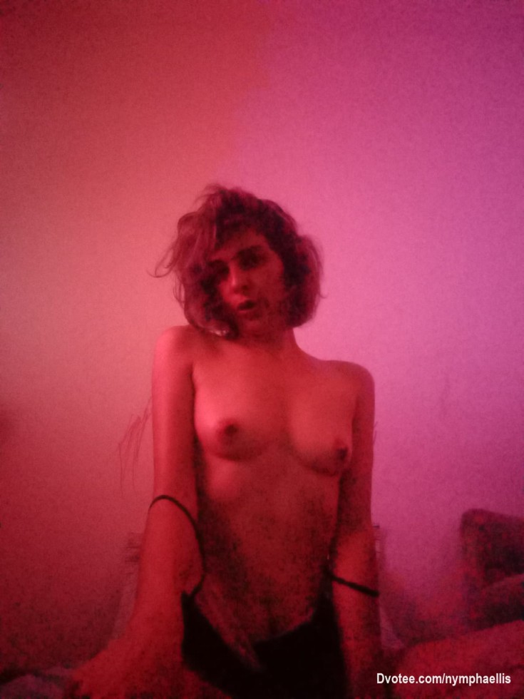 I'm offering you a little taste of the show, a tempting preview of what’s to come—a hint of the finest flavor for those who crave the best. 
Indulge in this tease and let your desires lead the way.👄